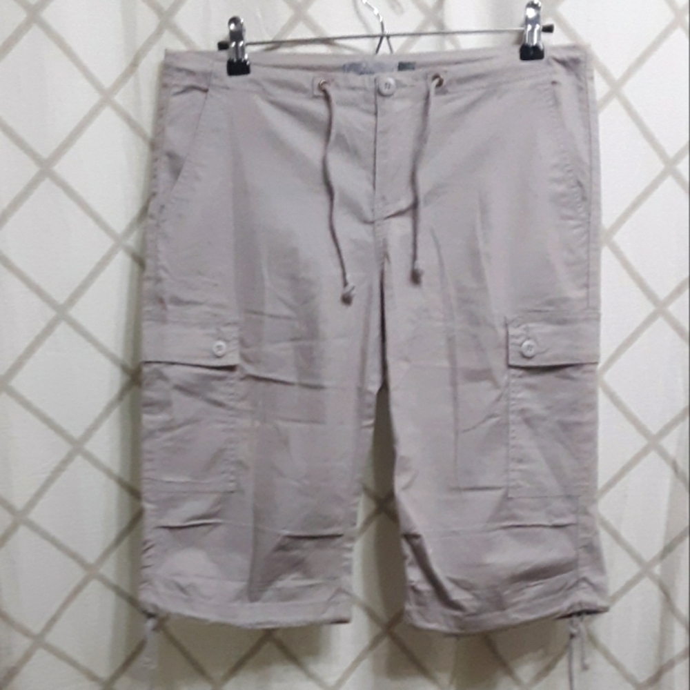 Prana Breathe Kai Cargo Bermuda Shorts Knickers Size 8 Light Grey